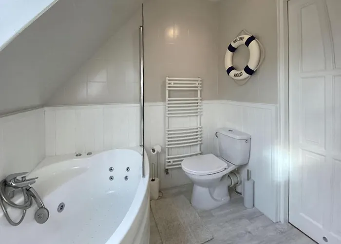 Cozy In With View Podamirowo